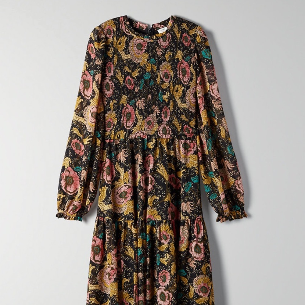 Aritzia Wilfred Dress. Purchased for an event but never worn! New without Tags.